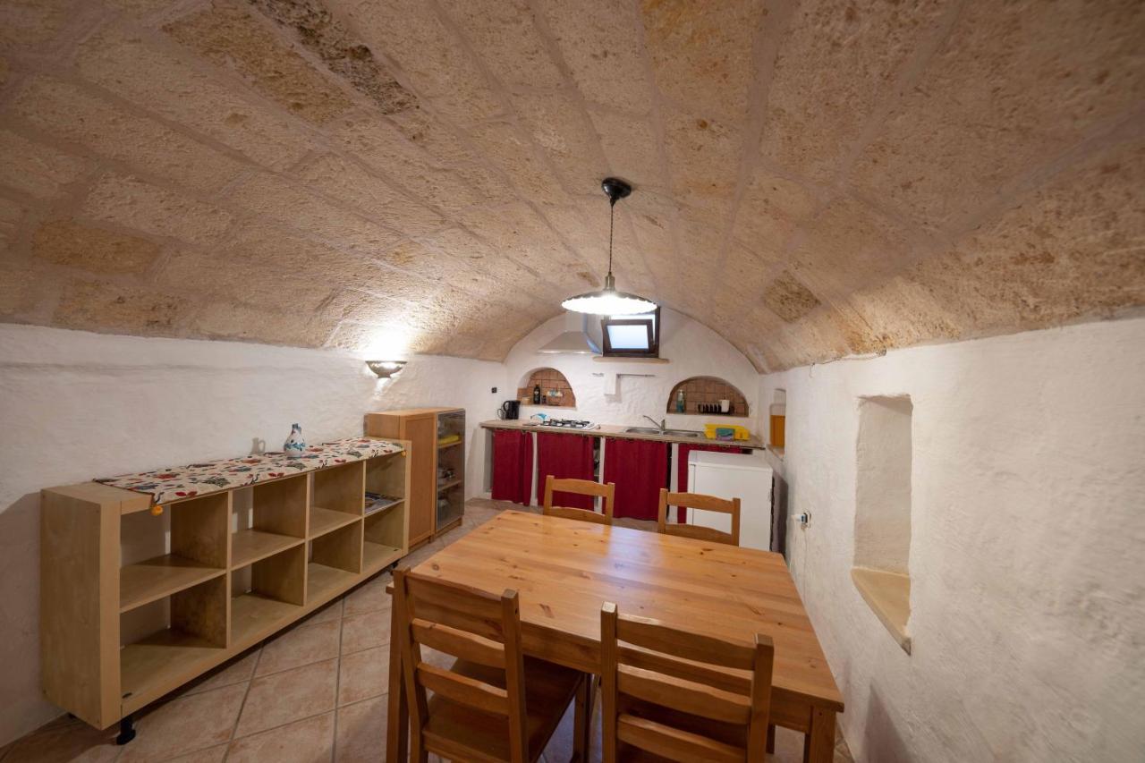 B&B Palazzo La Traja Ґальяно-дель-Капо Екстер'єр фото