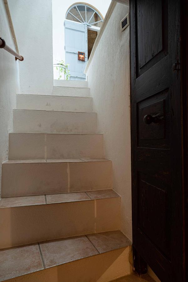 B&B Palazzo La Traja Ґальяно-дель-Капо Екстер'єр фото
