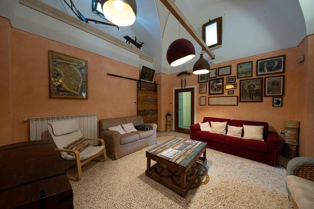 B&B Palazzo La Traja Ґальяно-дель-Капо Екстер'єр фото
