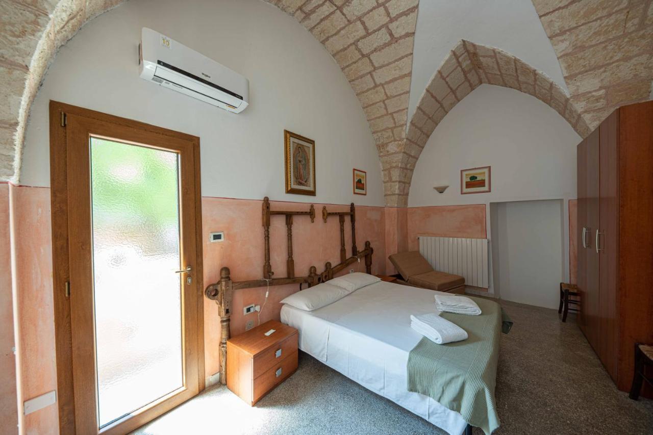B&B Palazzo La Traja Ґальяно-дель-Капо Екстер'єр фото