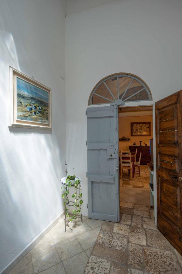 B&B Palazzo La Traja Ґальяно-дель-Капо Екстер'єр фото