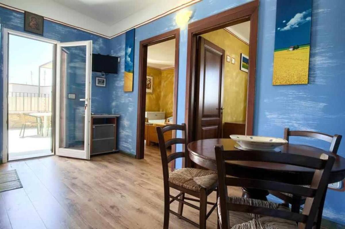 B&B Palazzo La Traja Ґальяно-дель-Капо Екстер'єр фото